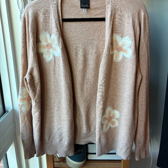 Brown Cardigan Sweater with White Felt Floral Design - Super Soft - Size XL - Picture 2 of 8